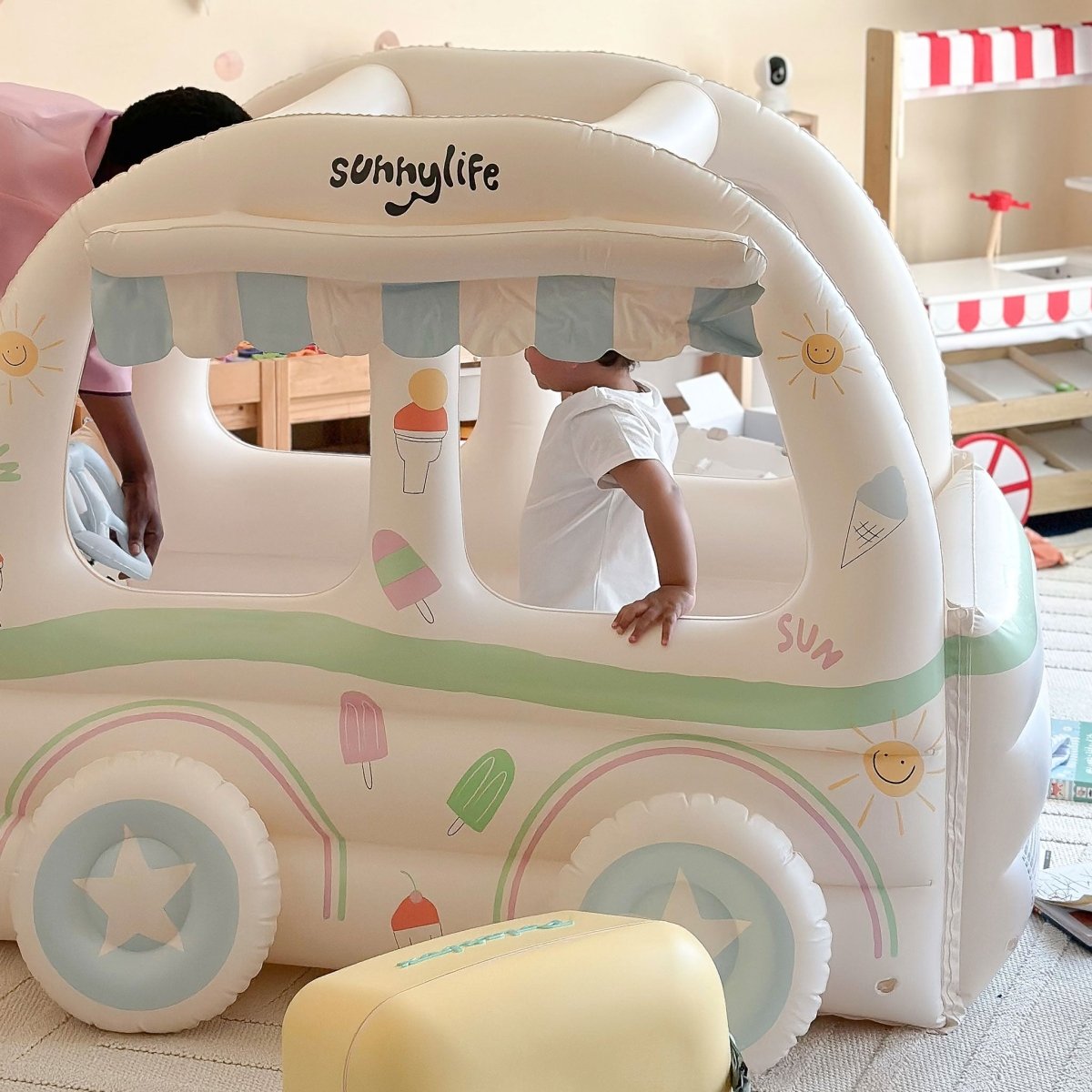 Inflatable Cubby
